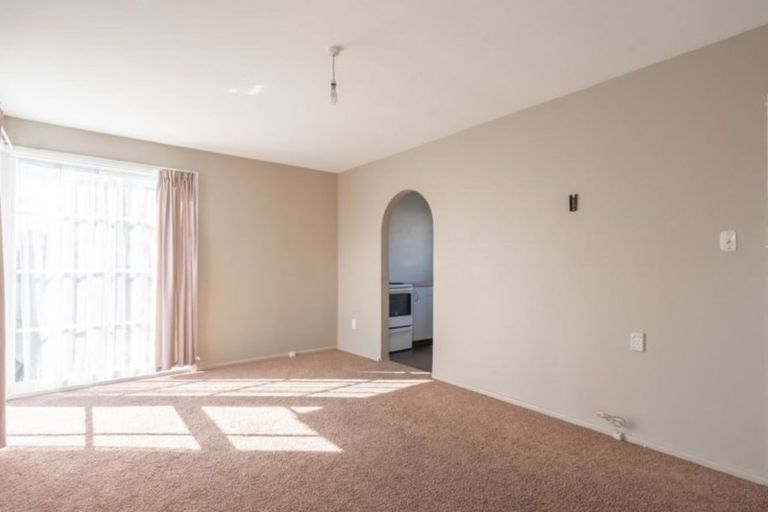 Photo of property in 2/89 Hills Road, Edgeware, Christchurch, 8013