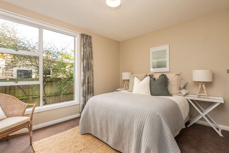 Photo of property in 39a Main Road, Redcliffs, Christchurch, 8081