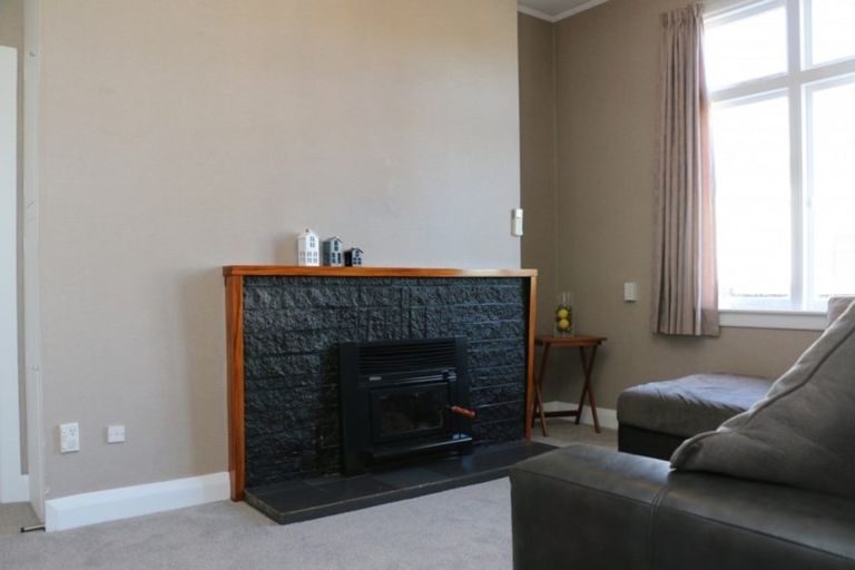 Photo of property in 15 Herbert Street, Waimate, 7924