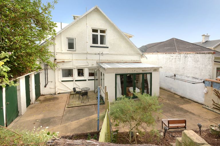 Photo of property in 157 Victoria Road, Saint Clair, Dunedin, 9012