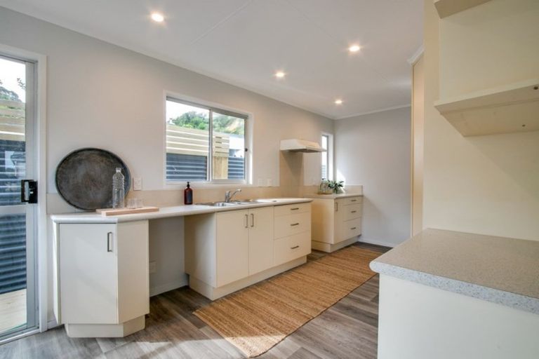 Photo of property in 12a Chaucer Road, Hospital Hill, Napier, 4110