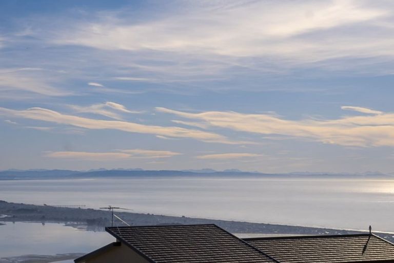 Photo of property in 8 Stoneyridge Close, Mount Pleasant, Christchurch, 8081