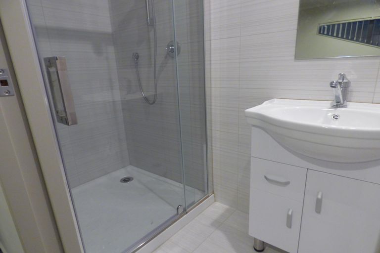 Photo of property in 60e Station Road, Papatoetoe, Auckland, 2025