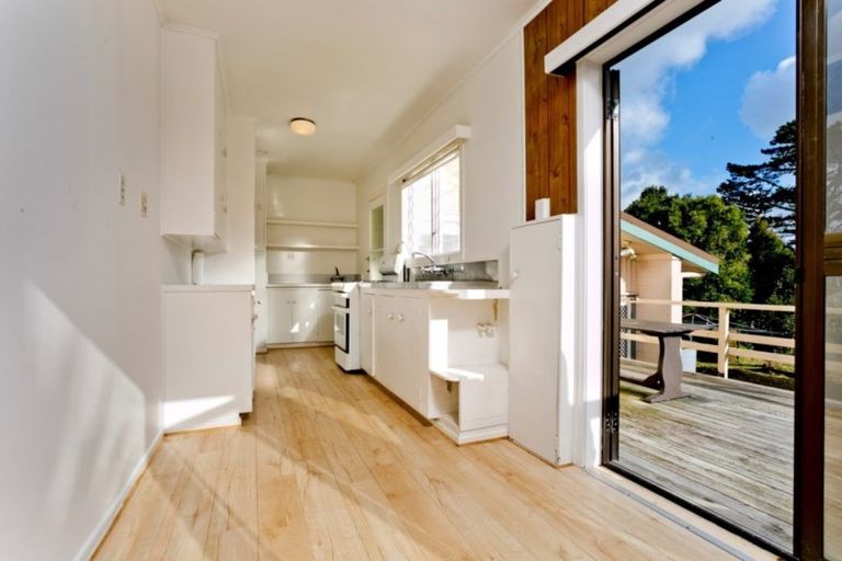 Photo of property in 62 College Road, Northcote, Auckland, 0627