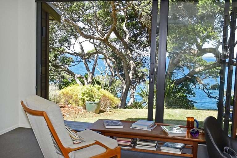 Photo of property in 7 Kyle Street, Leigh, 0985