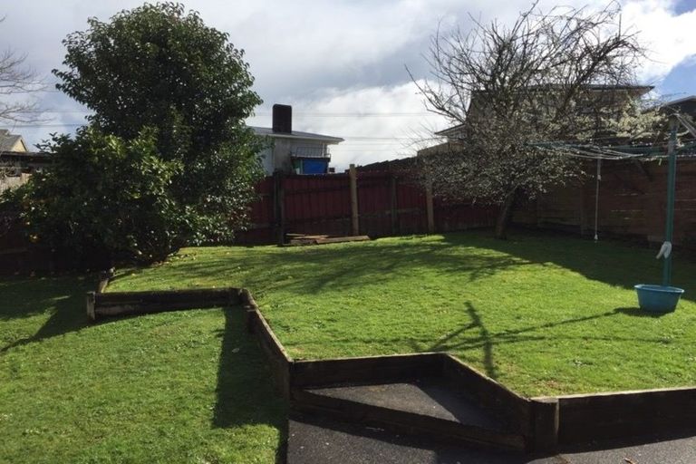 Photo of property in 30 Rodney Street, Nawton, Hamilton, 3200