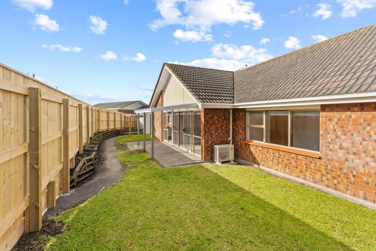 Photo of property in 20 Cross Street, Castlecliff, Whanganui, 4501
