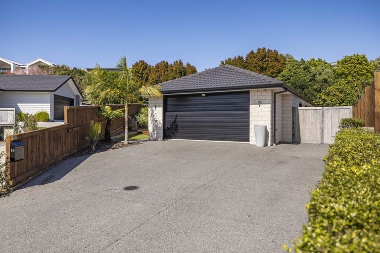 Photo of property in 14 Winspear Place, Omokoroa, 3114