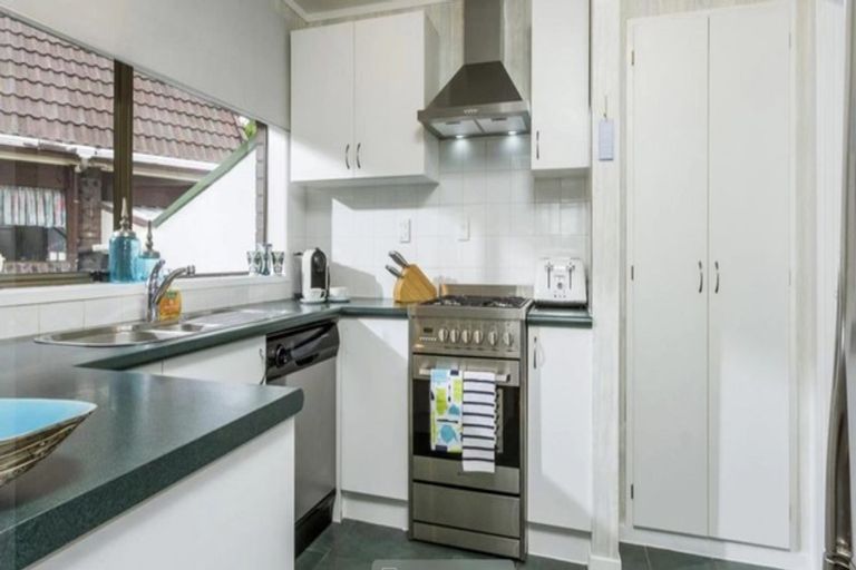 Photo of property in 1/20 Redwing Street, Browns Bay, Auckland, 0630