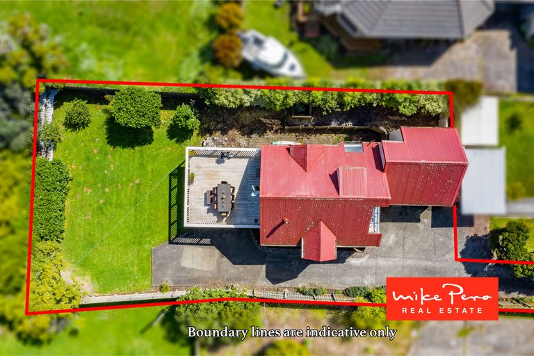 Photo of property in 121 Astley Avenue, New Lynn, Auckland, 0600