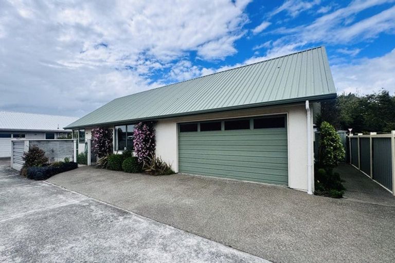 Photo of property in 106 Lowe Street, Avenal, Invercargill, 9810