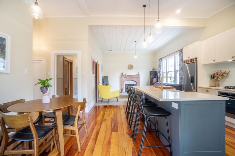 Photo of property in 46 Lombard Street, Palmerston North, 4410