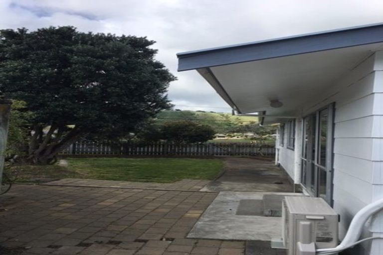 Photo of property in 416 Mazengarb Road, Paraparaumu, 5032