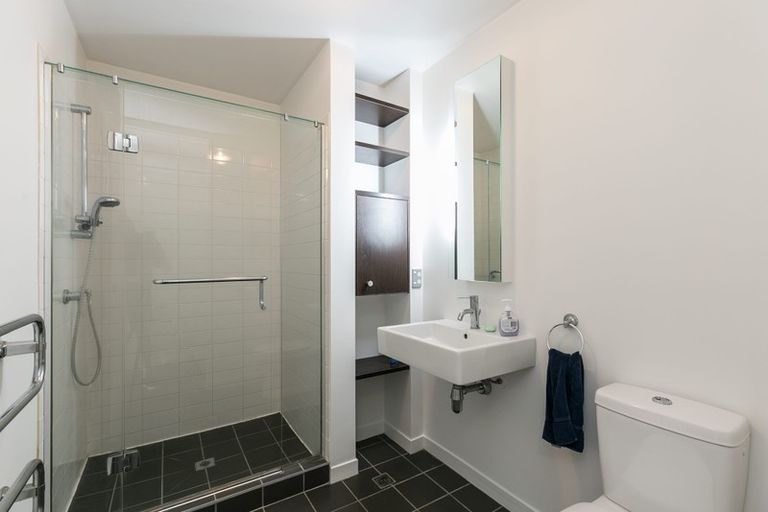 Photo of property in Montreaux Apartments, 10j/164 The Terrace, Wellington Central, Wellington, 6011