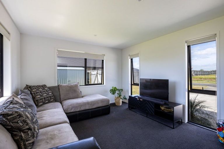 Photo of property in 15 Longstaff Drive, Bell Block, New Plymouth, 4312