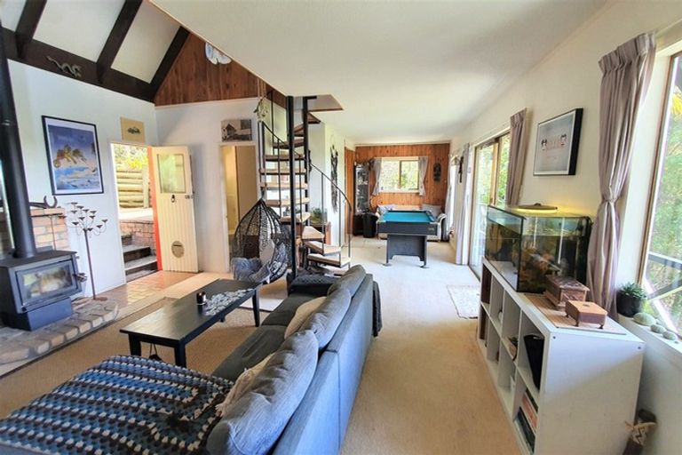 Photo of property in 61 Brick Bay Drive, Sandspit, Warkworth, 0982