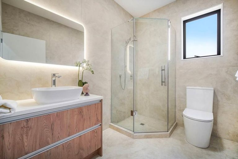 Photo of property in 62 Kaapehu Street, Karaka, 2578