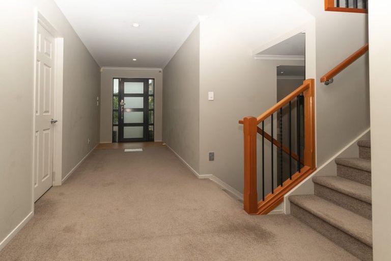 Photo of property in 74 Oakway Drive, Schnapper Rock, Auckland, 0632