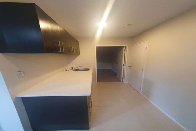 Photo of property in 9 Baker Street, Fairview Heights, Auckland, 0632