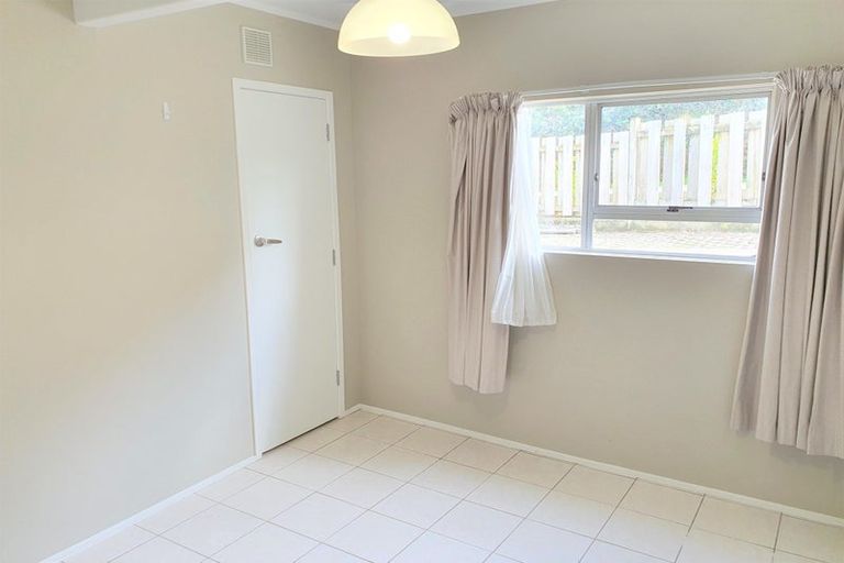 Photo of property in 74 Glenvar Road, Torbay, Auckland, 0630