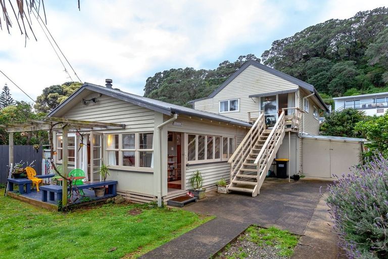 Photo of property in 2 Aputa Avenue, Te Puru, Thames, 3575