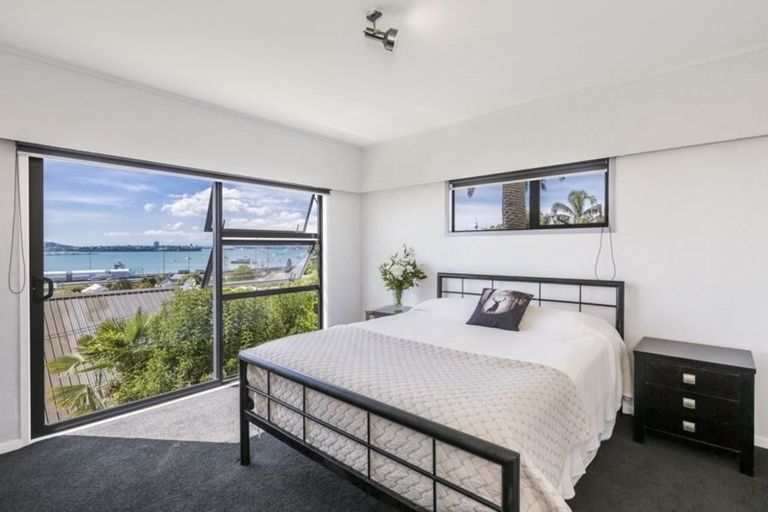Photo of property in 2/1 Richmond Avenue, Northcote Point, Auckland, 0627