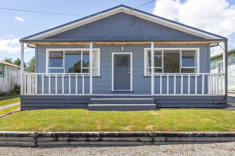 Photo of property in 7 Croft Place, Stillwater, Greymouth, 7805
