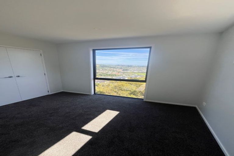 Photo of property in 24 Camber Drive, Whitby, Porirua, 5024