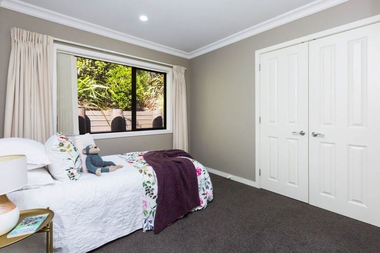 Photo of property in 13 Sylvan Way, Silverstream, Upper Hutt, 5019