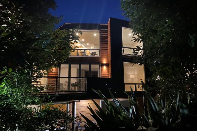 Photo of property in 28 Harbour View Terrace, Cass Bay, Lyttelton, 8082