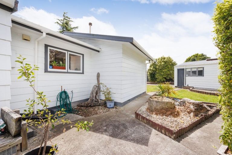 Photo of property in 22 Saturn Crescent, Milson, Palmerston North, 4414