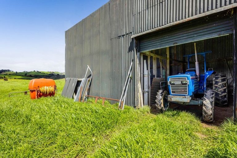 Photo of property in 196 Mokau Road, Urenui, 4377