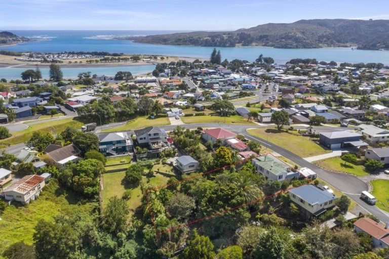 Photo of property in 3 Robert Street, Raglan, 3225