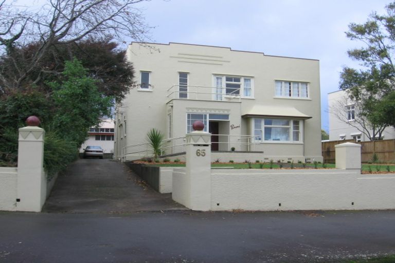 Photo of property in 65 Heretaunga Street, Palmerston North, 4414