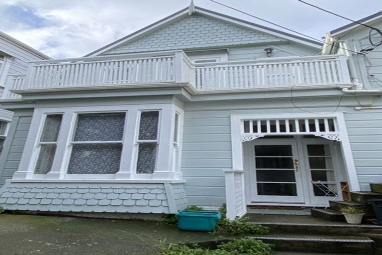 Photo of property in 14 Prince Street, Mount Victoria, Wellington, 6011