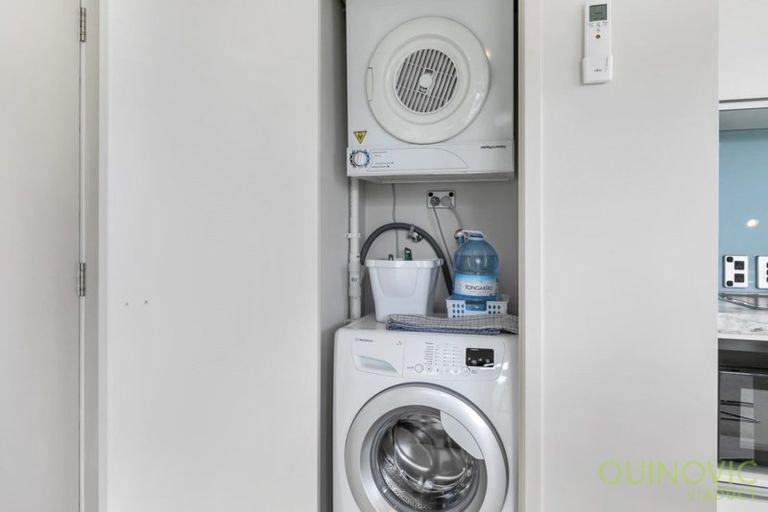 Photo of property in Halsey Apartments At Lighter Quay, 401/75 Halsey Street, Auckland Central, Auckland, 1010