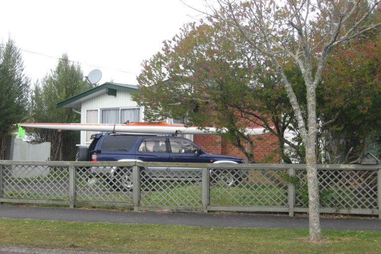 Photo of property in 14 Nevada Road, Silverdale, Hamilton, 3216