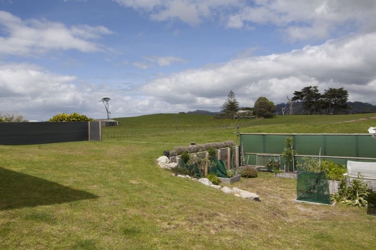 Photo of property in 124 Seaforth Road, Waihi Beach, 3611