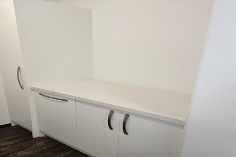 Photo of property in 2 Ensors Road, Opawa, Christchurch, 8023