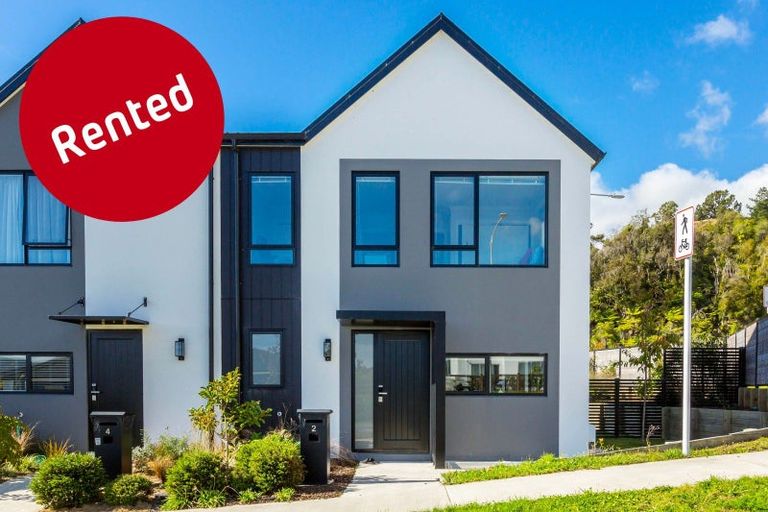 Photo of property in 2 Dahl Drive, Wallaceville, Upper Hutt, 5018