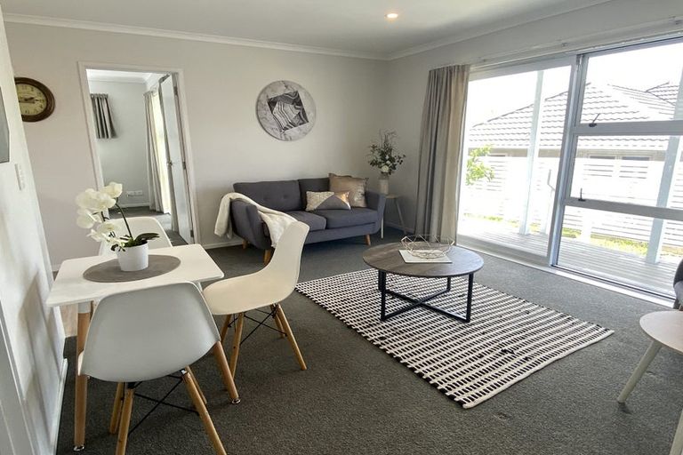 Photo of property in 3 Cornwall Street, Te Atatu South, Auckland, 0610