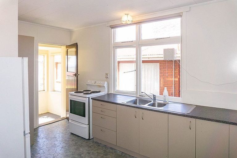 Photo of property in 9 Neidpath Road, Mornington, Dunedin, 9011