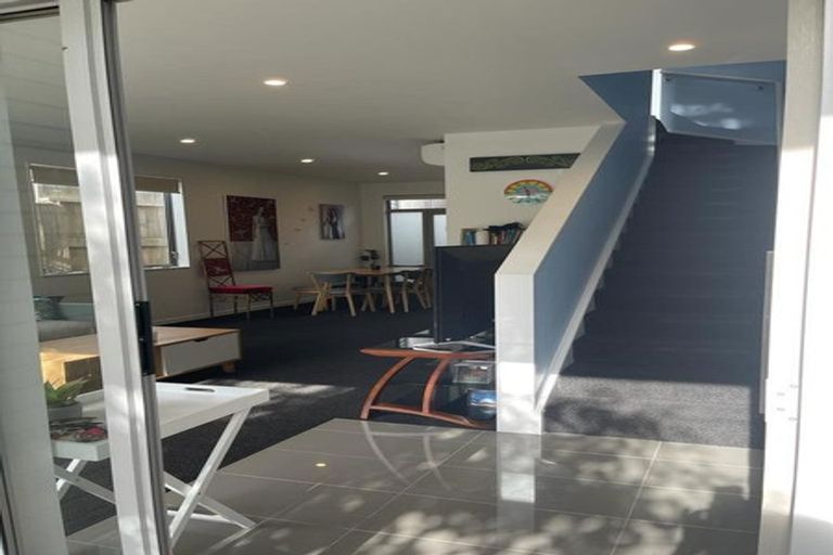 Photo of property in 8/59 The Parade, Island Bay, Wellington, 6023