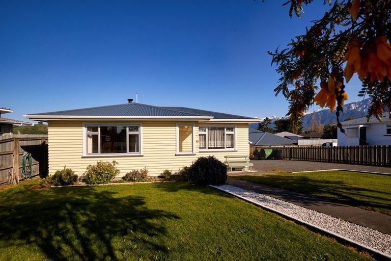 Photo of property in 93 Beach Road, Kaikoura, 7300