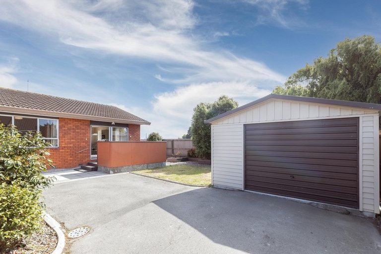 Photo of property in 2/7 Fir Tree Lane, Aranui, Christchurch, 8061