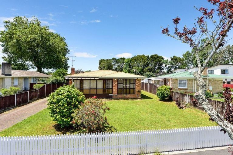 Photo of property in 68 Carrington Avenue, Silverdale, Hamilton, 3216