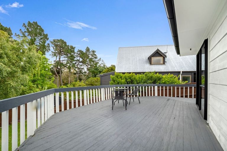 Photo of property in 9 Guernsey Place, Fitzherbert, Palmerston North, 4410