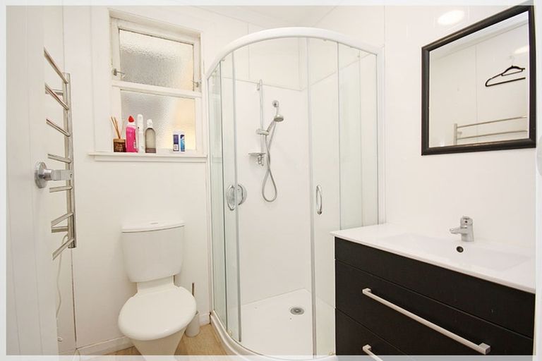 Photo of property in 1 Julyan Street, Shannon, 4821