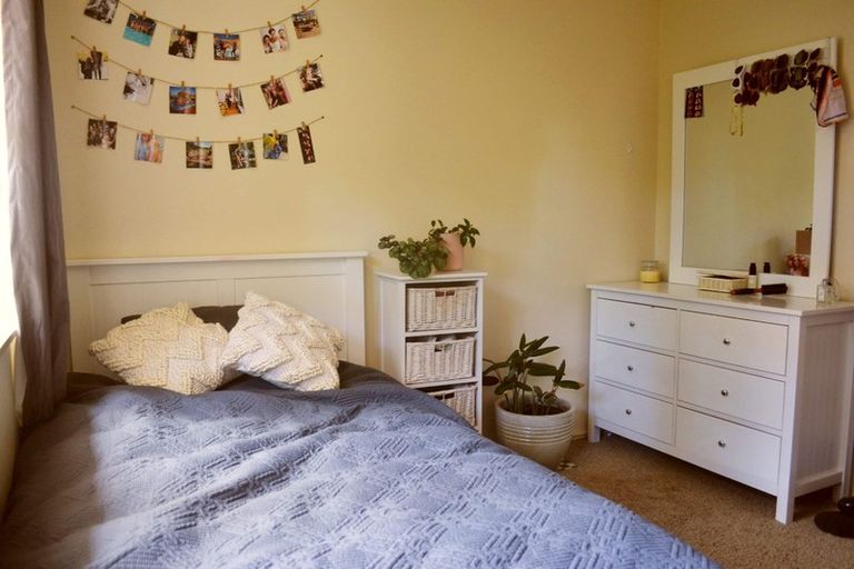 Photo of property in 28 Compton Street, Hillcrest, Auckland, 0627