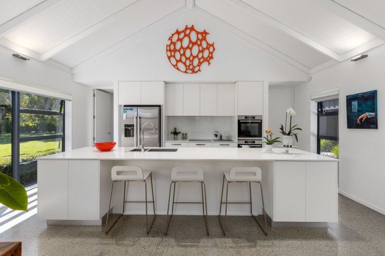 Photo of property in 102 Oxford Street, Martinborough, 5711